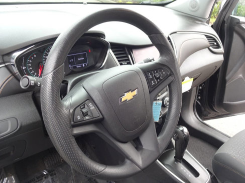 Used 2020 Chevrolet Trax LS w/ Tint and Cruise Package image 17