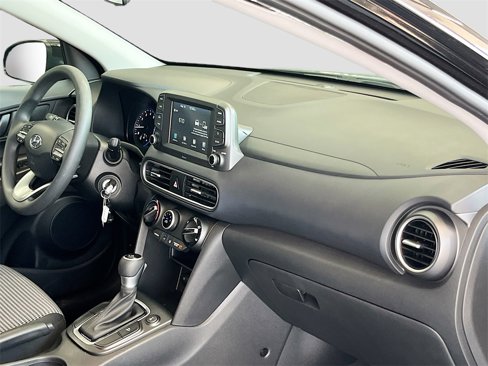 Used 2021 Hyundai Kona SE image 26