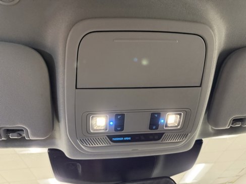Used 2023 Ford Explorer XLT w/ Equipment Group 202A image 11