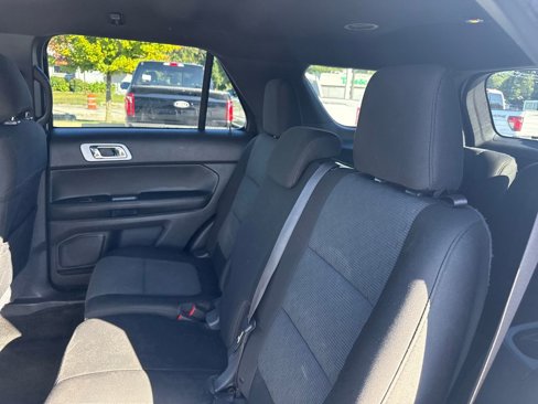 Used 2013 Ford Explorer XLT image 24