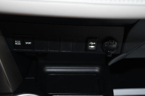 Used 2015 Toyota RAV4 XLE image 36
