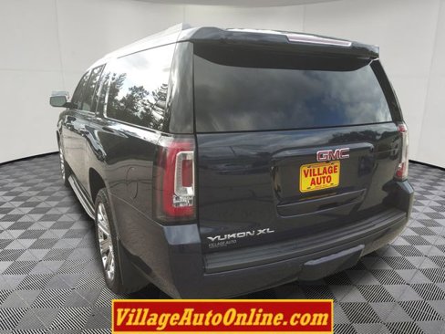 Used 2017 GMC Yukon XL SLT w/ Open Road Package image 11