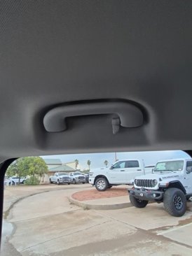 Used 2023 Jeep Renegade Trailhawk image 43