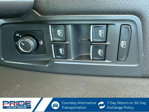 Used 2018 Volkswagen Tiguan SEL image 22