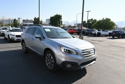 Used 2017 Subaru Outback 2.5i Limited image 1