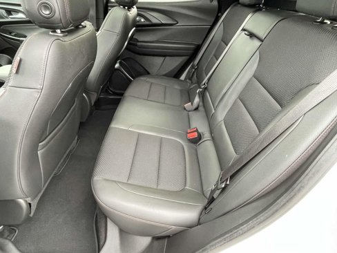 Used 2021 Chevrolet TrailBlazer RS w/ Sun and Liftgate Package image 12
