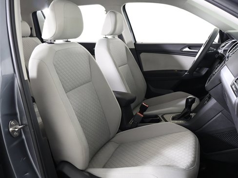 Used 2020 Volkswagen Tiguan S image 27