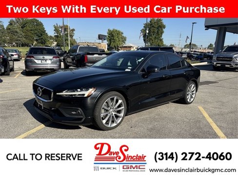 Used 2019 Volvo S60 T6 Momentum w/ Multimedia Package image 1