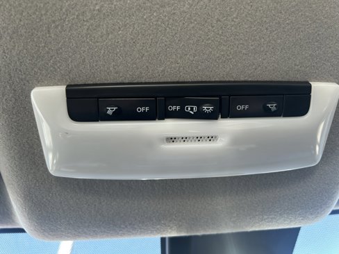 New 2025 Nissan Versa SV w/ Trunk Package image 22