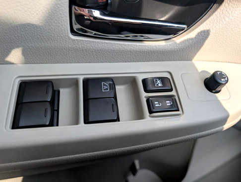 Used 2013 Subaru Crosstrek 2.0i Premium image 32
