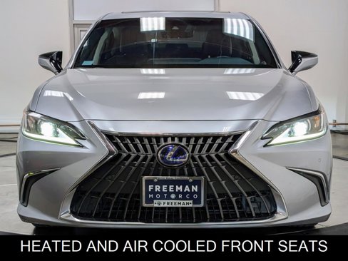 Used 2022 Lexus ES 300h w/ Premium Package image 3