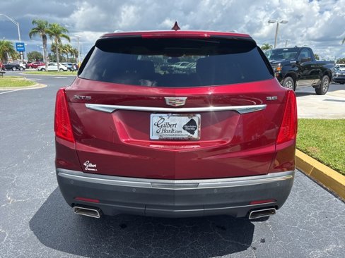 Used 2018 Cadillac XT5 Luxury w/ Driver Awareness Package image 5