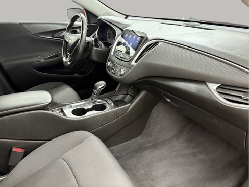 Used 2021 Chevrolet Malibu RS image 17
