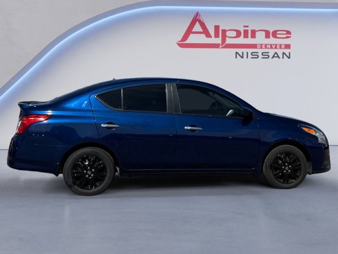 Used 2018 Nissan Versa SV image 6