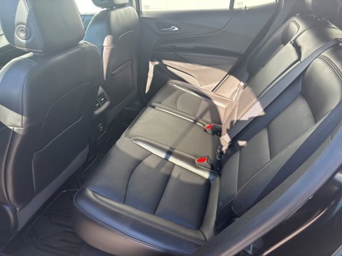 Used 2021 Chevrolet Equinox Premier w/ Redline Edition image 12