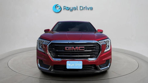 Used 2024 GMC Terrain SLE image 9