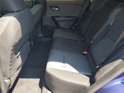 Certified 2022 Nissan Rogue SV image 28