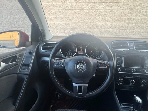 Used 2012 Volkswagen Golf TDI image 18
