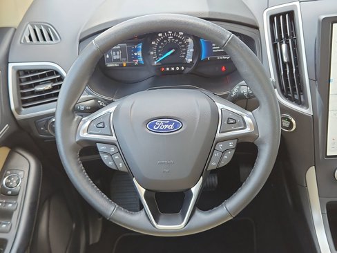 Used 2022 Ford Edge SEL w/ Convenience Package image 29