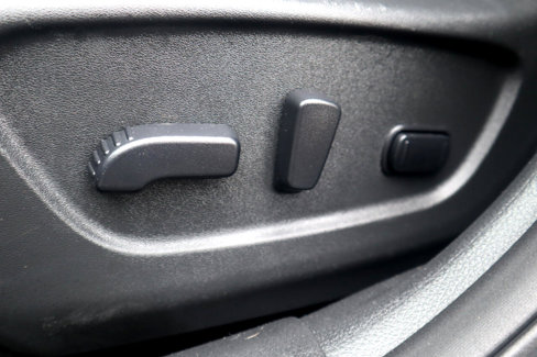 Used 2018 Nissan Rogue SL image 65