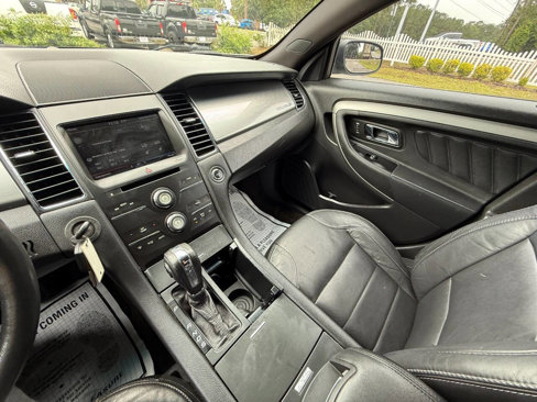 Used 2013 Ford Taurus SEL image 18