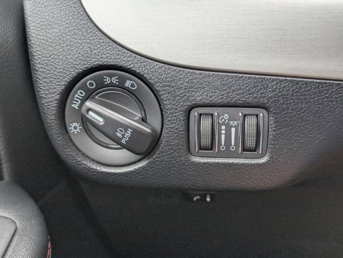 Certified 2019 Dodge Grand Caravan GT image 26