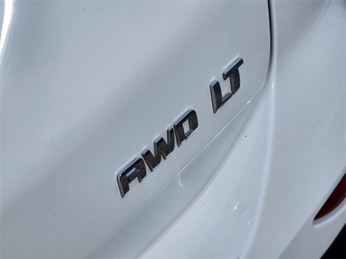Used 2023 Chevrolet Equinox LT w/ Driver Convenience Package image 12