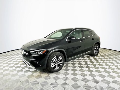 Certified 2025 Mercedes-Benz GLA 250 image 3