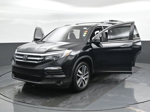 Used 2018 Honda Pilot Touring image 55