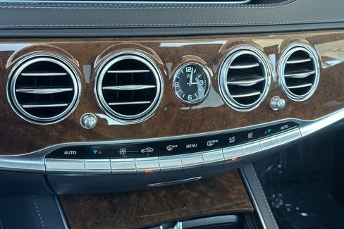 Used 2015 Mercedes-Benz S 550 Sedan image 20