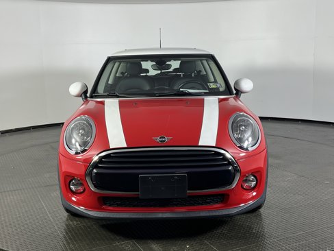 Used 2019 MINI Cooper 2-Door Hardtop w/ Signature Upholstery Package image 3