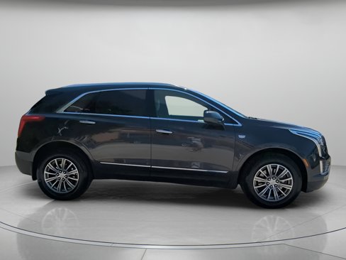 Used 2017 Cadillac XT5 Luxury w/ Driver Awareness Package image 32