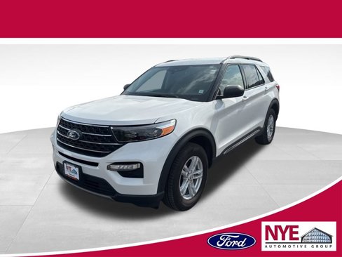 Used 2022 Ford Explorer XLT w/ Equipment Group 202A image 1