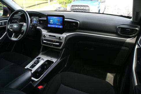 Used 2023 Ford Explorer XLT image 22