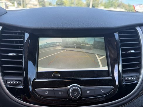 Used 2019 Chevrolet Trax LS image 18