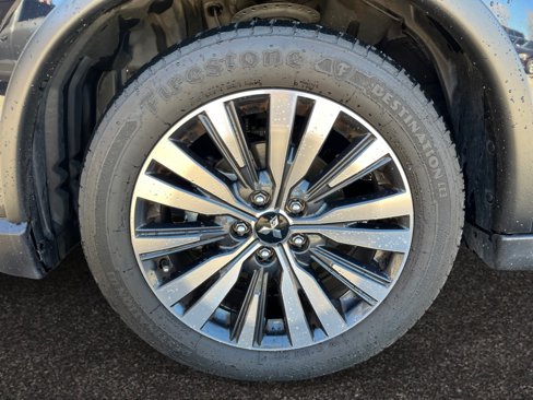 Used 2020 Mitsubishi Outlander ES image 14