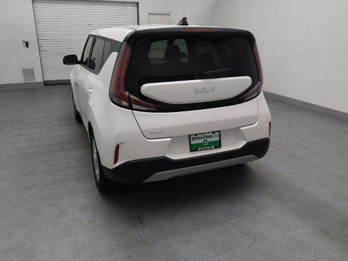 Used 2023 Kia Soul LX w/ Option Group 015 image 6