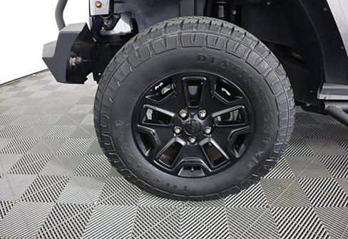 Used 2016 Jeep Wrangler Sport image 19