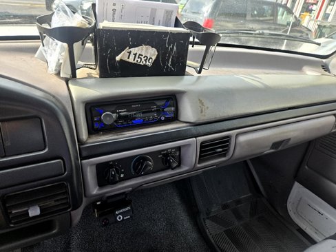 Used 1996 Ford F250 XL image 21