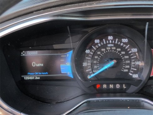 Used 2017 Ford Fusion SE w/ Fusion SE Technology Package image 22