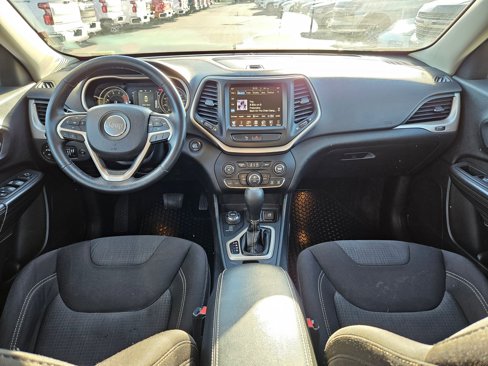 Used 2016 Jeep Cherokee Latitude w/ Comfort/Convenience Group image 29