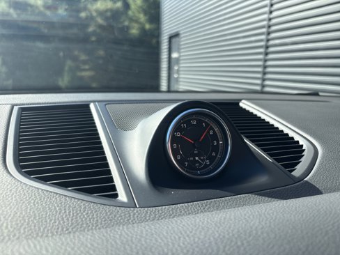 Certified 2018 Porsche Macan image 29