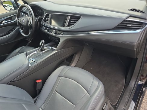Used 2020 Buick Enclave Essence image 30
