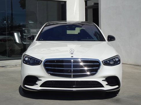 Used 2021 Mercedes-Benz S 580 4MATIC Sedan image 3
