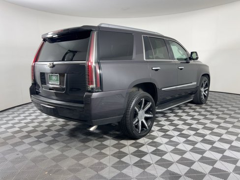 Used 2016 Cadillac Escalade Luxury image 8