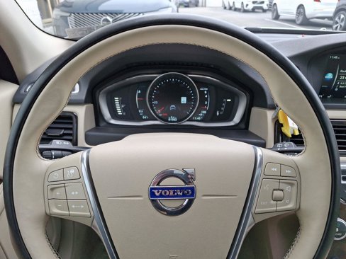 Used 2016 Volvo XC70 T5 Platinum image 21