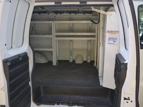 Used 2018 Chevrolet Express 2500 image 21