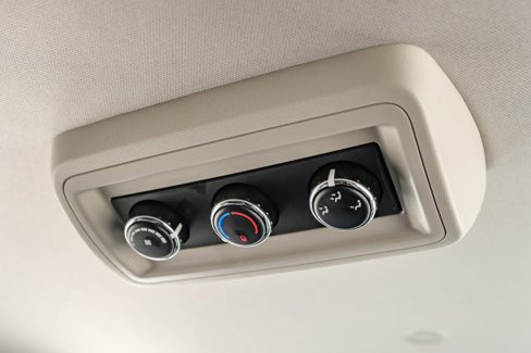 Used 2019 Dodge Grand Caravan SE image 38
