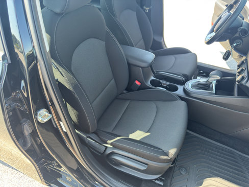 Certified 2023 Kia Forte LXS w/ LXS Technology Package image 30