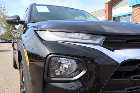 Used 2022 Chevrolet TrailBlazer LT w/ Convenience Package image 3
